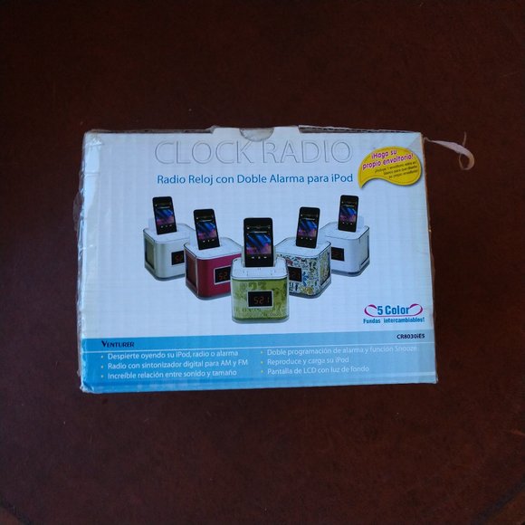 Venturer CR8030iE5 Dual Alarm Clock AM FM Radio Dock for iPod iPhone 2012 Skins - Picture 4 of 11